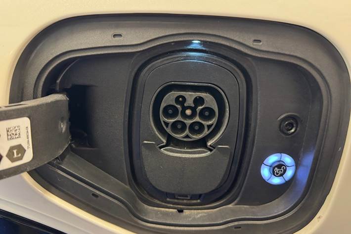 Hvid Ford Mustang Mach-E fra 2023
