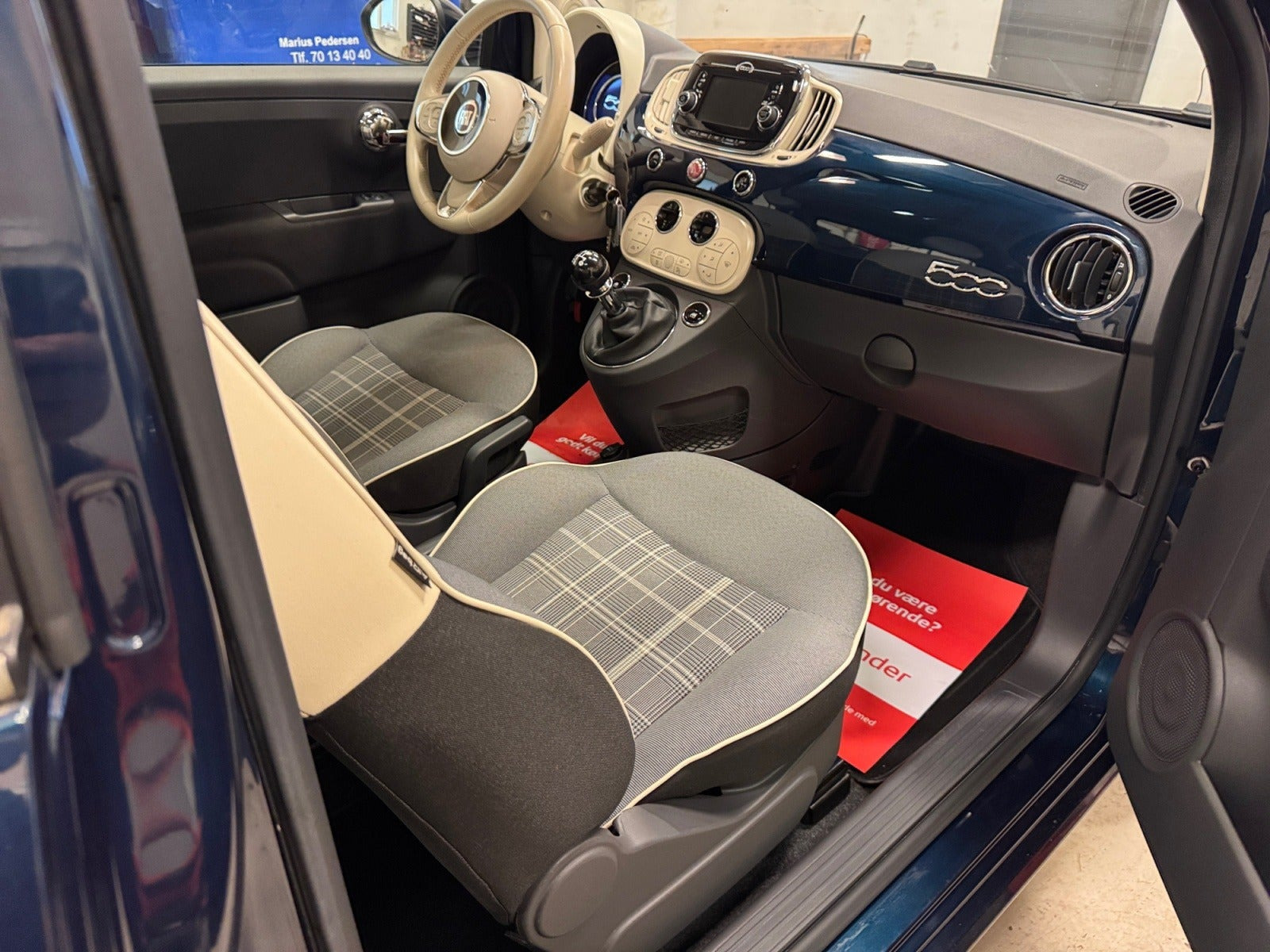 Blå Fiat 500 fra 2016