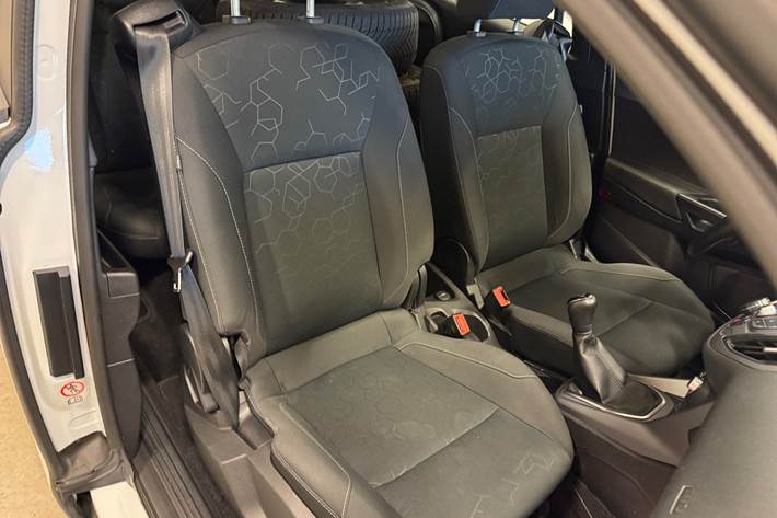 Hvid Ford B-MAX fra 2014