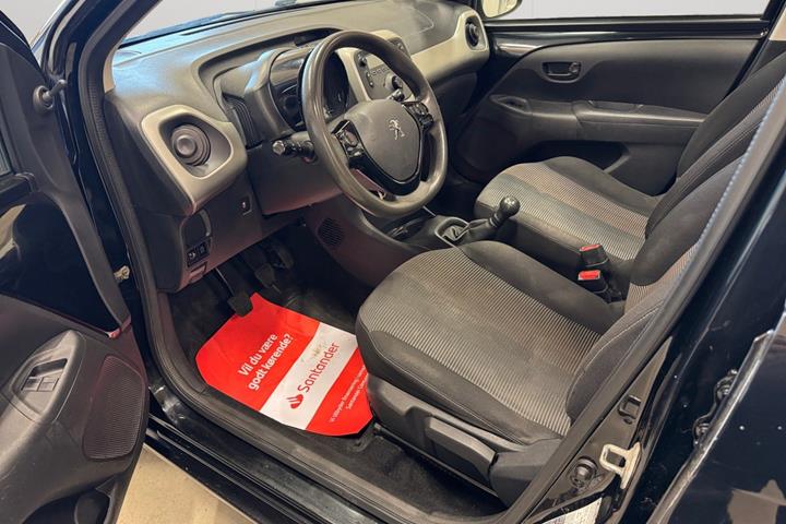 Sort Peugeot 108 fra 2015