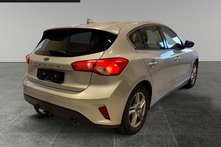 Sølv Ford Focus fra 2019