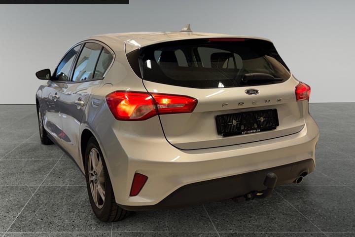 Sølv Ford Focus fra 2019
