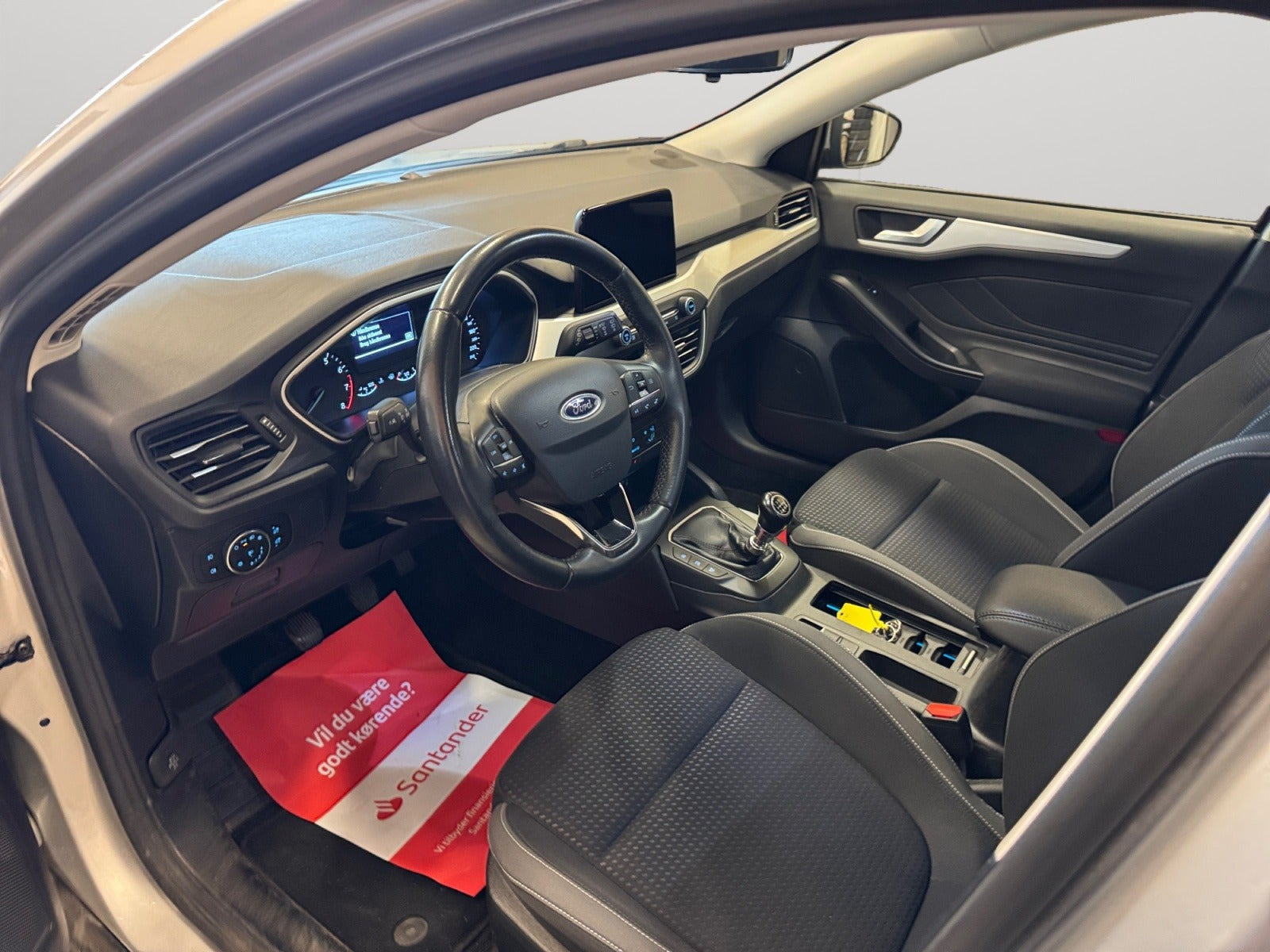 Sølv Ford Focus fra 2019
