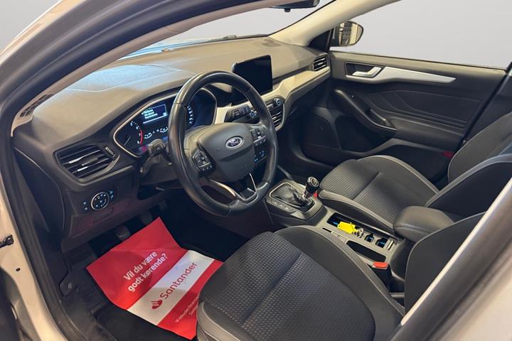 Sølv Ford Focus fra 2019