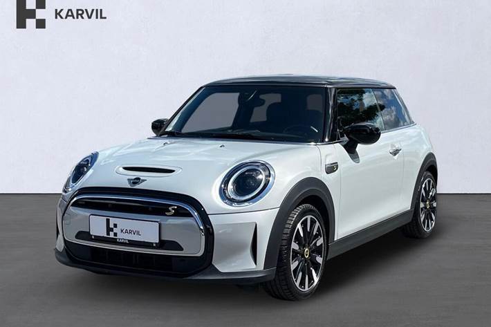 Sølv Mini Cooper SE fra 2023 set udefra
