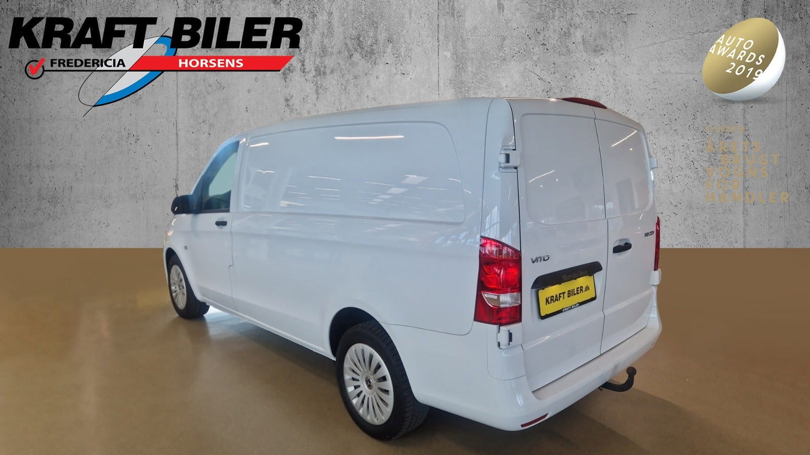 Hvid Mercedes Vito 119 fra 2022
