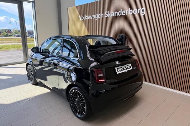 Sort Fiat 500e fra 2023