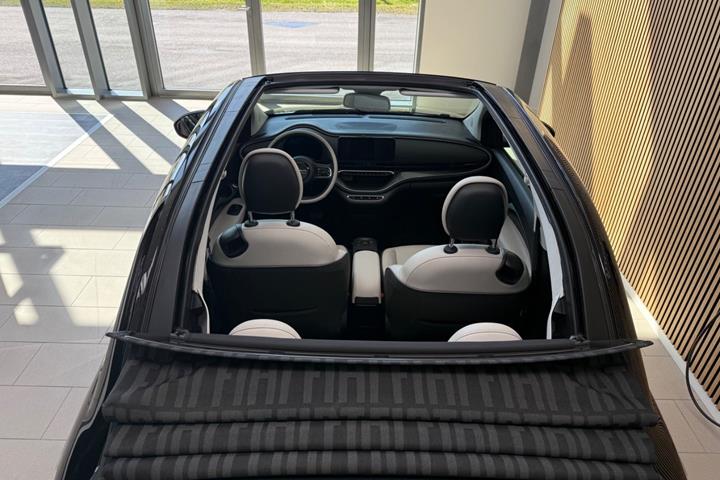 Sort Fiat 500e fra 2023