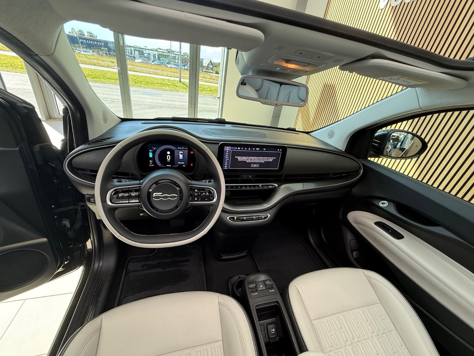 Sort Fiat 500e fra 2023