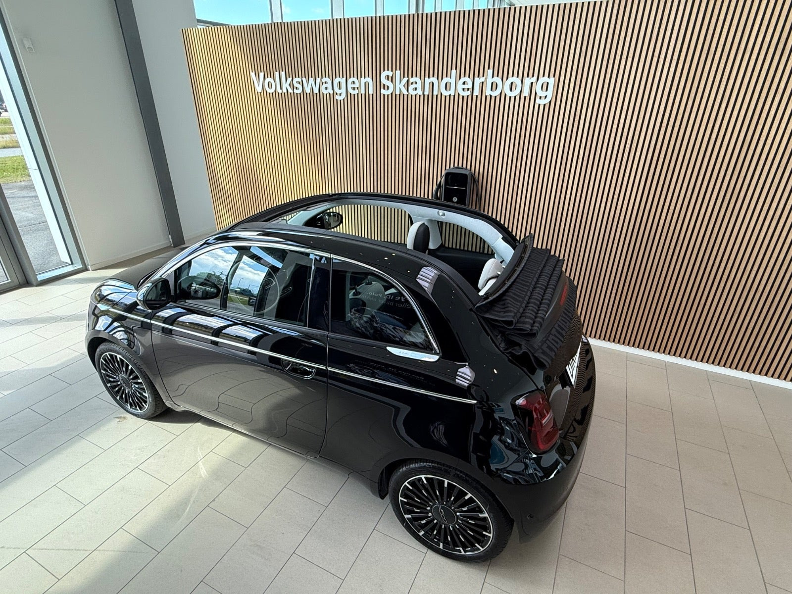 Sort Fiat 500e fra 2023