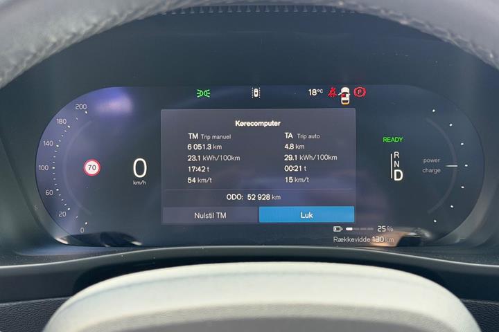 Sølv Volvo XC40 fra 2024
