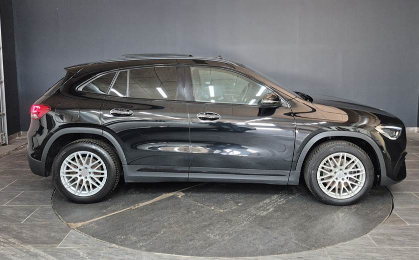 Mercedes GLA250 e