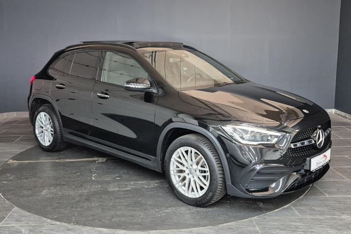 Sort Mercedes GLA250 e fra 2022