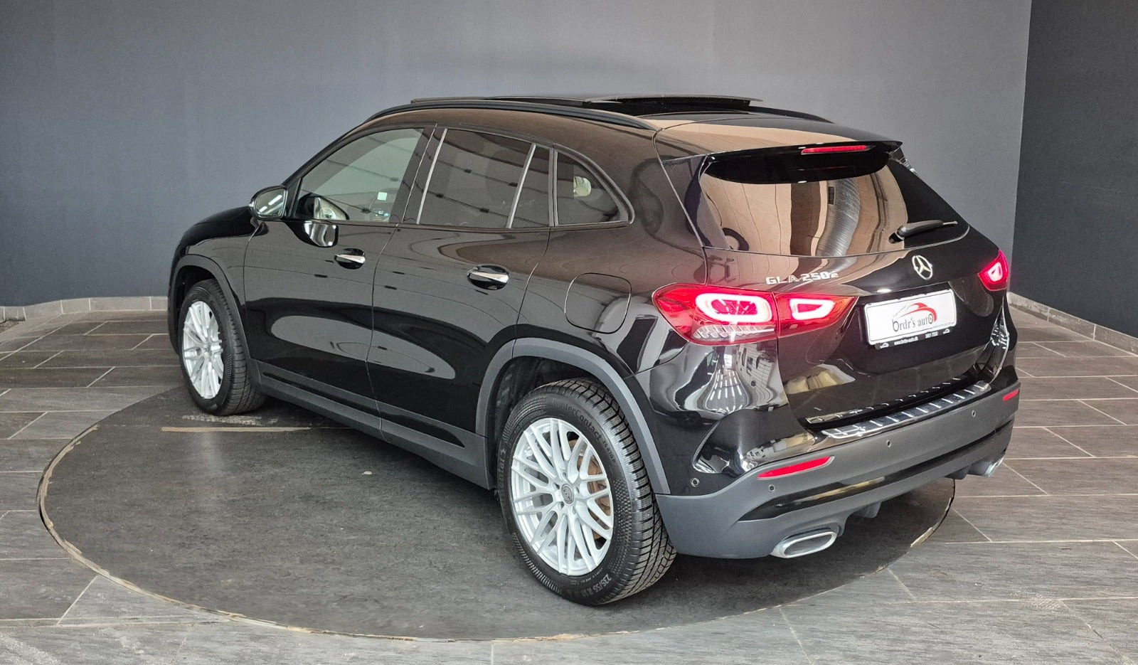 Mercedes GLA250 e