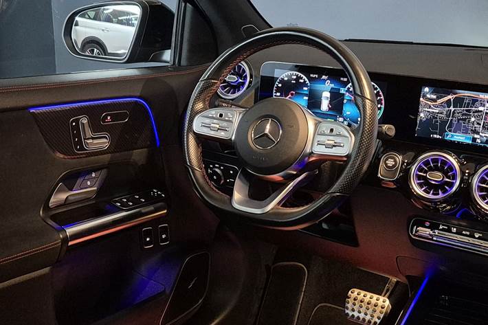 Sort Mercedes GLA250 e fra 2022
