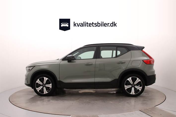 Grøn Volvo XC40 fra 2023