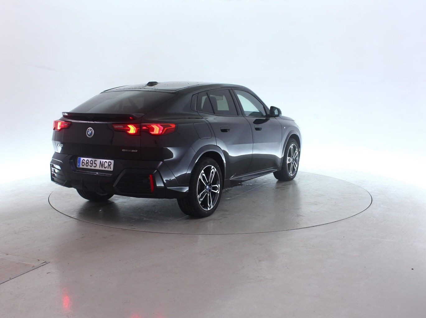 Sort BMW iX2 fra 2025