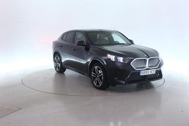 Sort BMW iX2 fra 2025