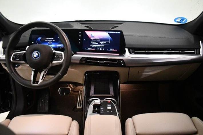 Sort BMW iX2 fra 2025