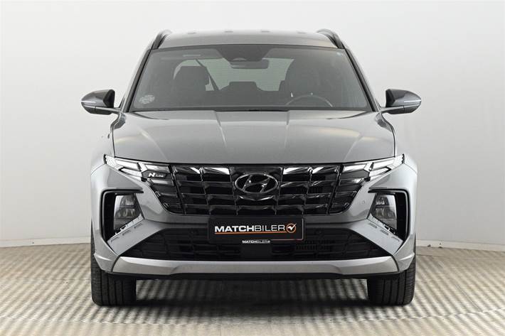 Grå Hyundai Tucson fra 2023