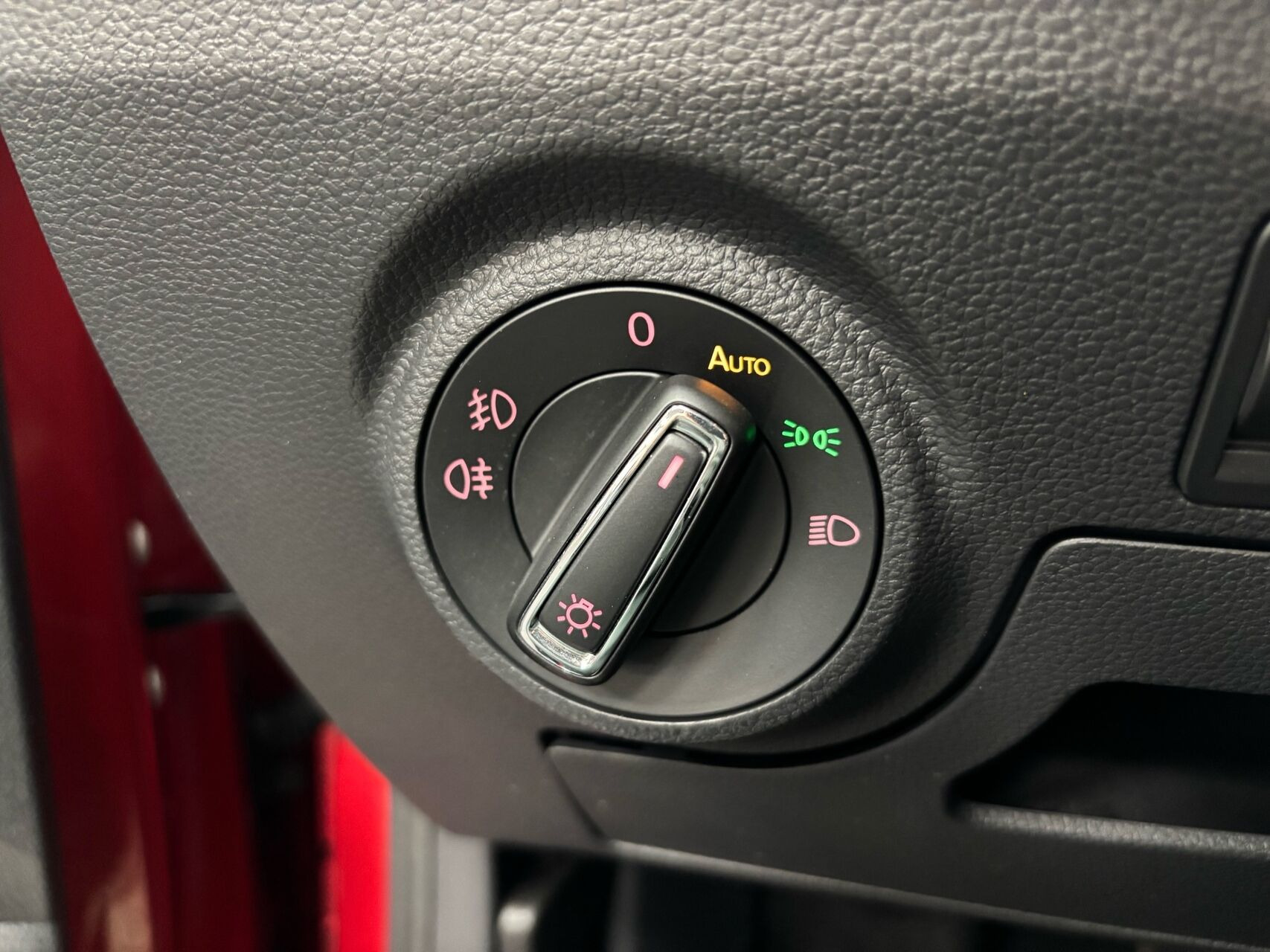 Rød Seat Arona fra 2018