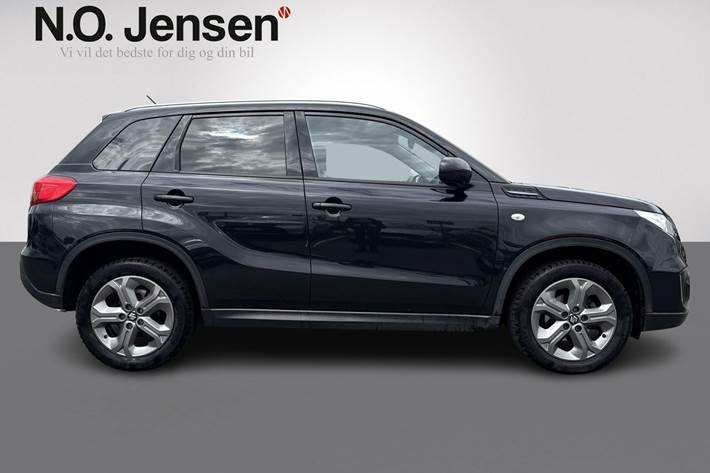 Sort Suzuki Vitara fra 2018