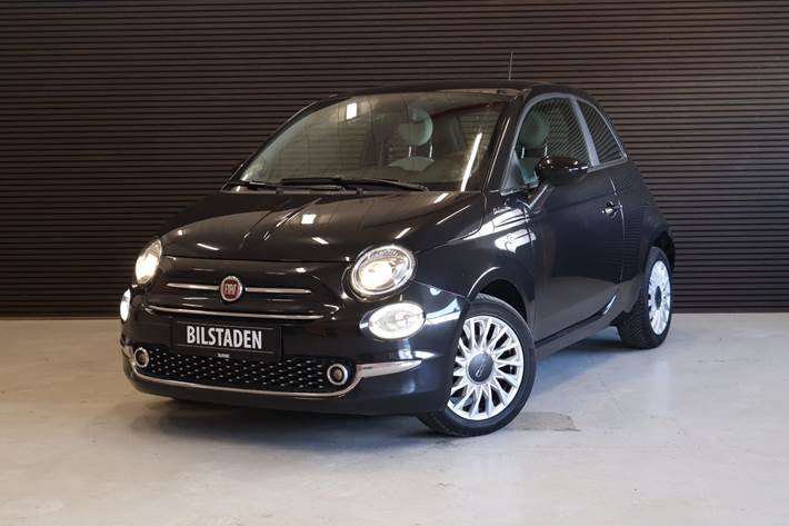 Grå Fiat 500 fra 2021 set udefra