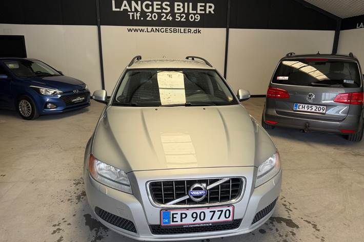 Sølv Volvo V70 fra 2011