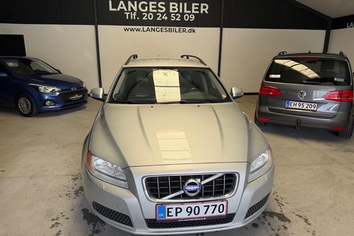 Sølv Volvo V70 fra 2011
