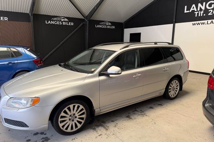 Sølv Volvo V70 fra 2011