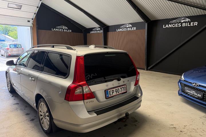 Sølv Volvo V70 fra 2011