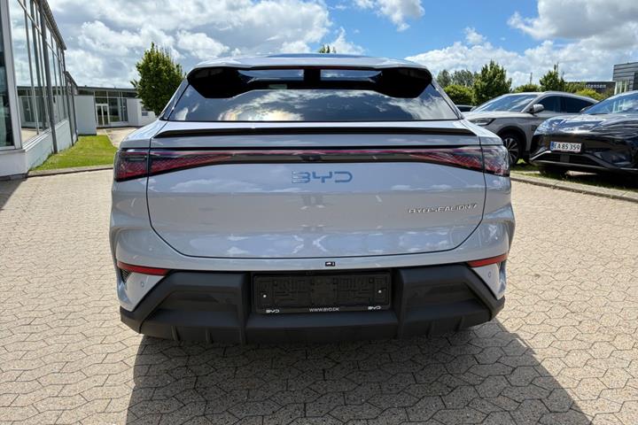 Sølv BYD Sealion 7 fra 2025