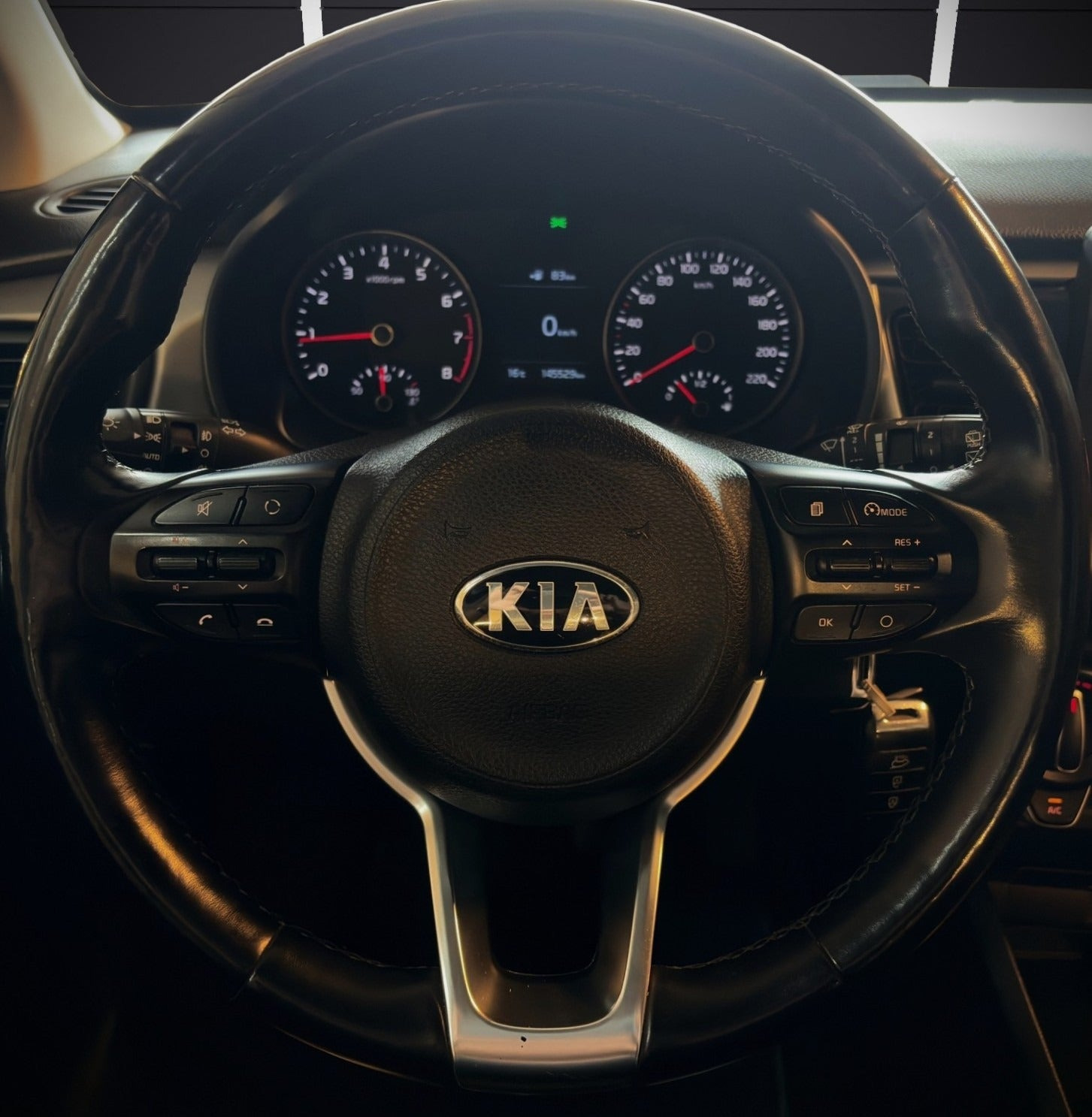 Sølv Kia Rio fra 2017