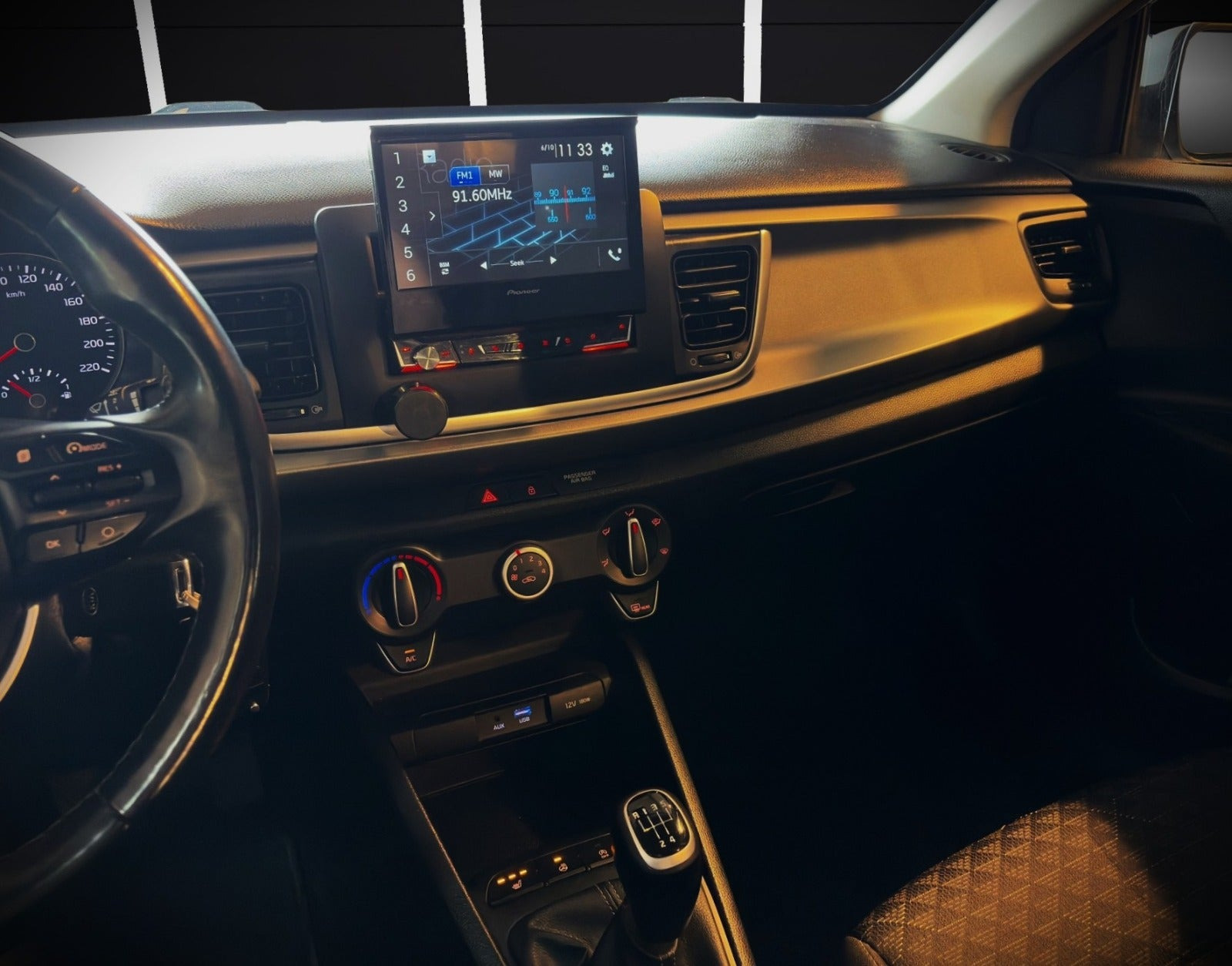 Sølv Kia Rio fra 2017