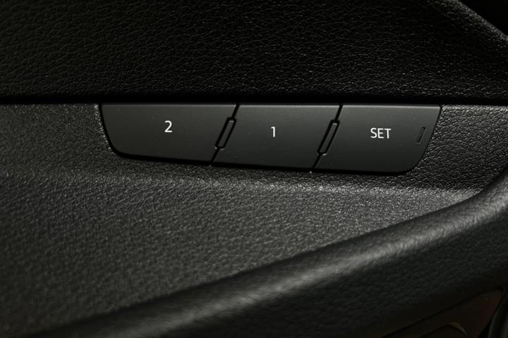 Sort Audi e-tron fra 2022