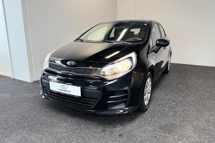 Sort Kia Rio fra 2016