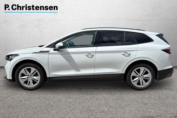 Hvid Skoda Enyaq fra 2023
