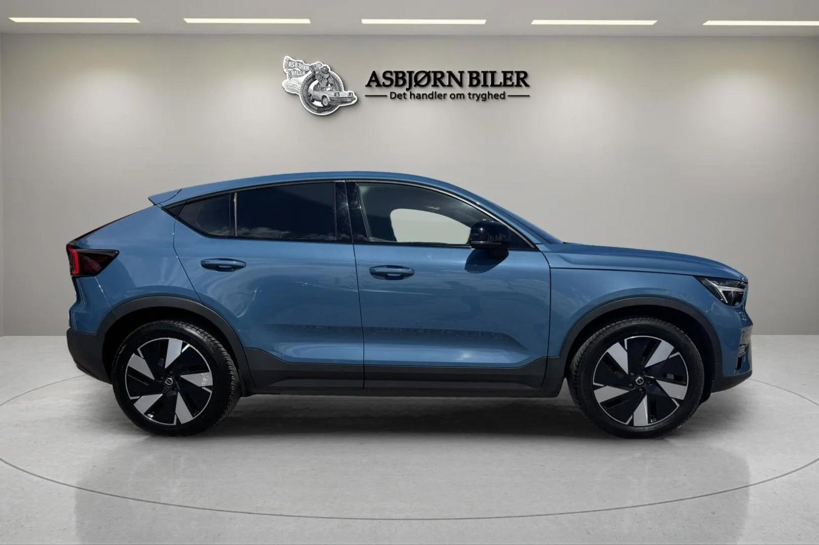 Blå Volvo C40 fra 2023