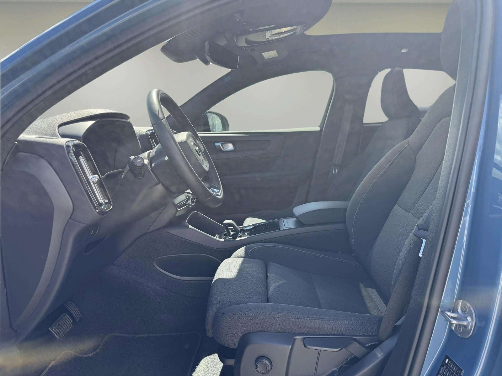Blå Volvo C40 fra 2023