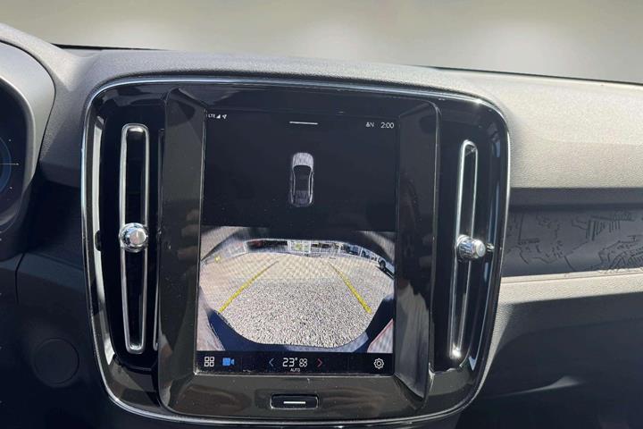Blå Volvo C40 fra 2023