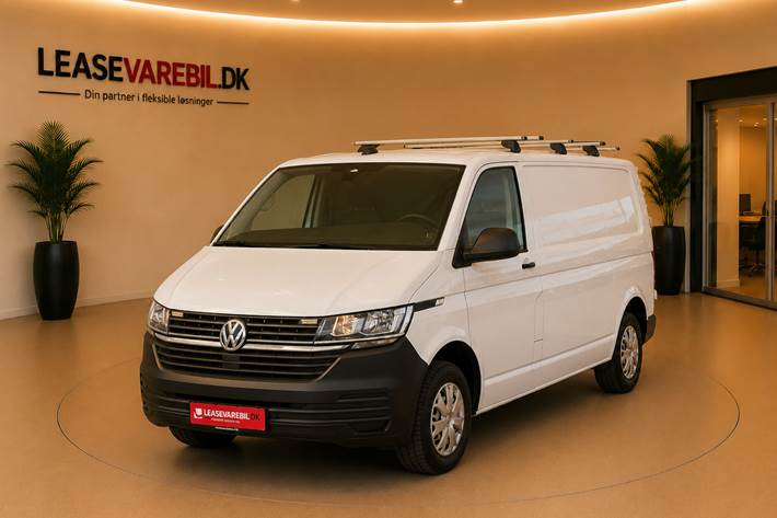 Hvid VW Transporter fra 2021