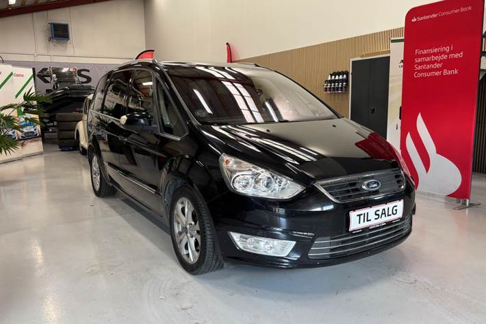 Sort Ford Galaxy fra 2012