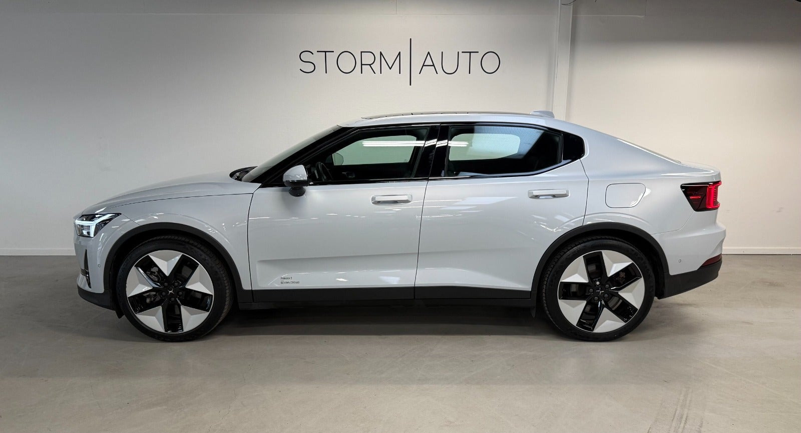 Hvid Polestar 2 fra 2024