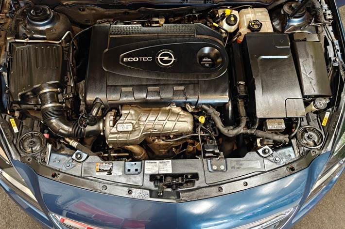 undefined Opel Insignia fra 2015