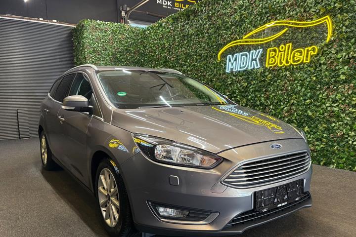 undefined Ford Focus fra 2016 set udefra