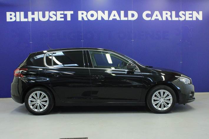 Sort Peugeot 308 fra 2019
