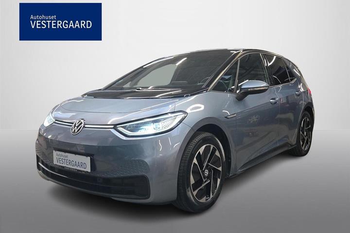 Hvid VW ID.3 fra 2022 set udefra