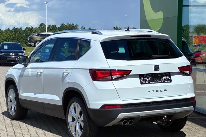 Hvid Seat Ateca fra 2020