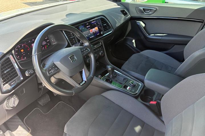 Hvid Seat Ateca fra 2020