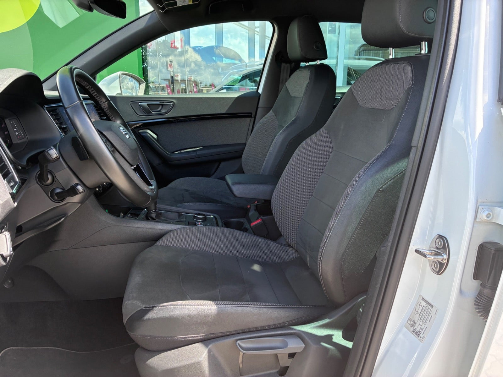 Hvid Seat Ateca fra 2020